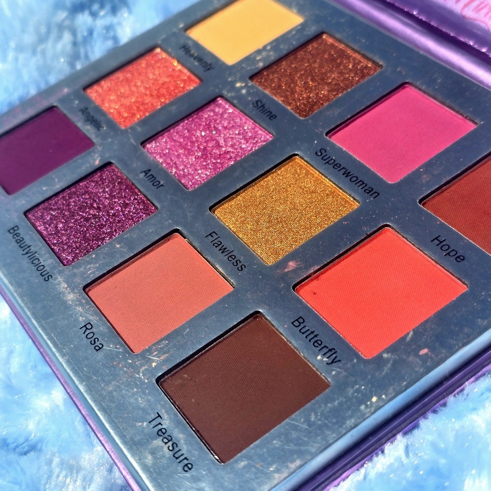 🟠 ☆ NWOT ☆ Glamlite "Miracle" Eyeshadow Palette Glitter Shimmer Sparkle C